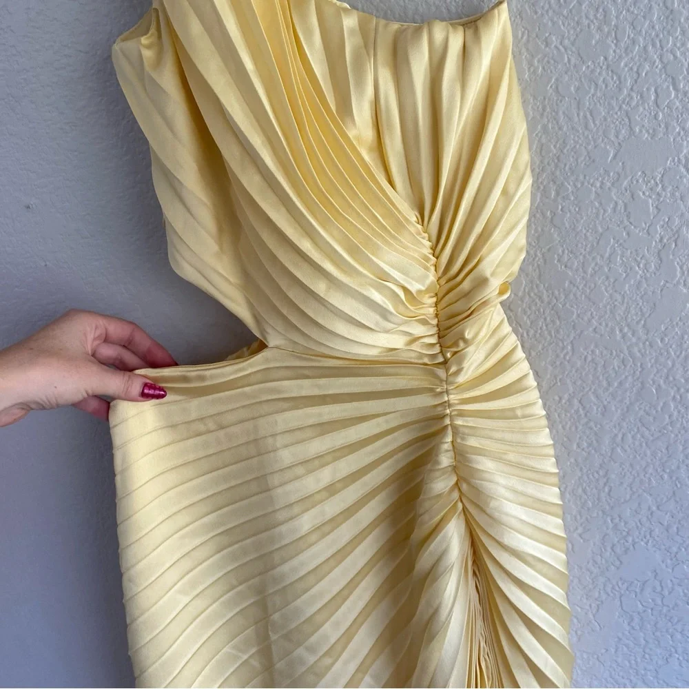 Abercrombie & Fitch Giselle Pleated One Shoulder Cutout Maxi Dress Yellow Petite